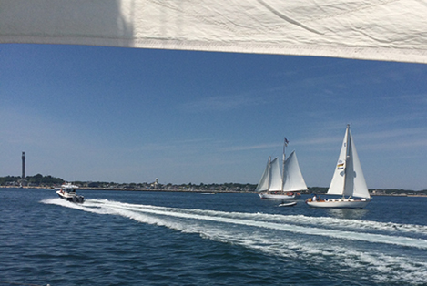 Momento in Provincetown Harbor action