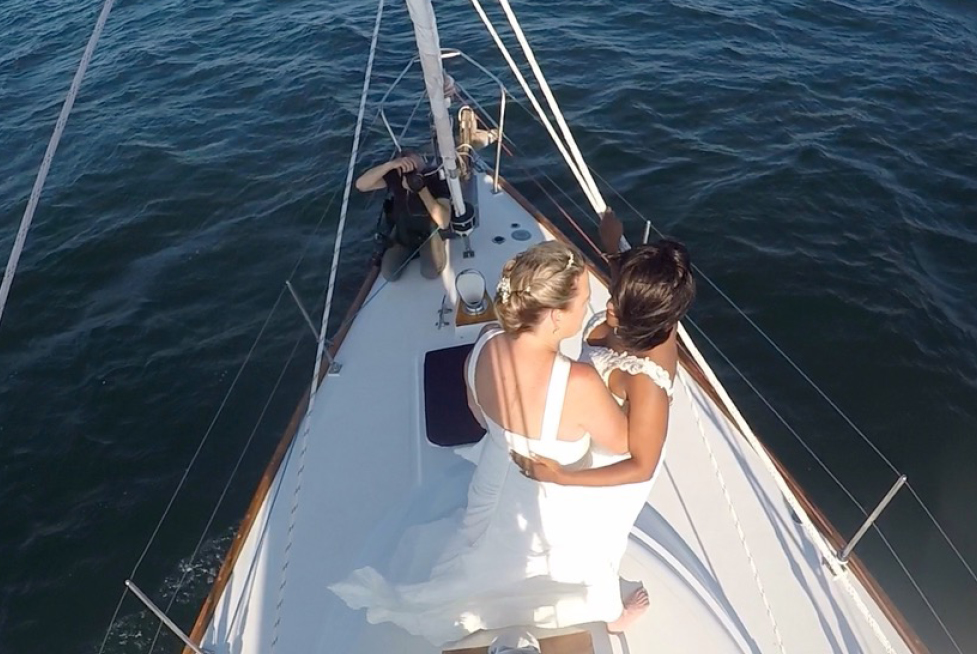 A sailing wedding aboard Moment